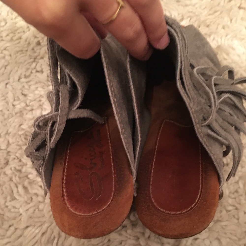 Clogs - Picture 2 of 2